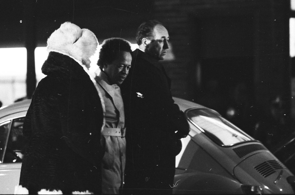 Police in the area during a hostage situation - Chicago Sun-Times