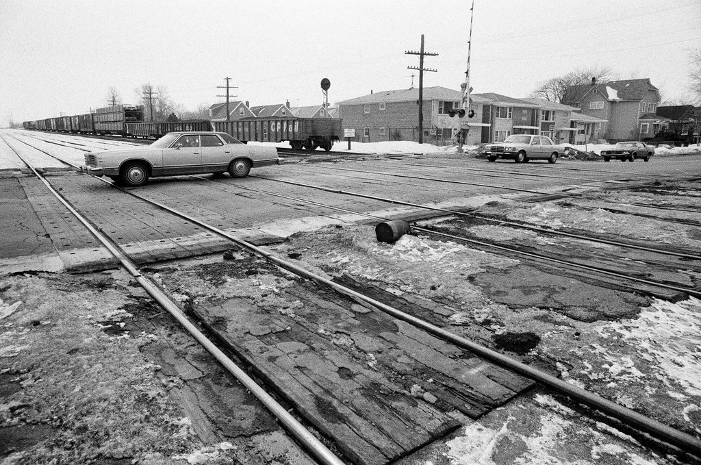 Long railroad crossing on southwest side - Richard Derk for Chicago Sun-Times