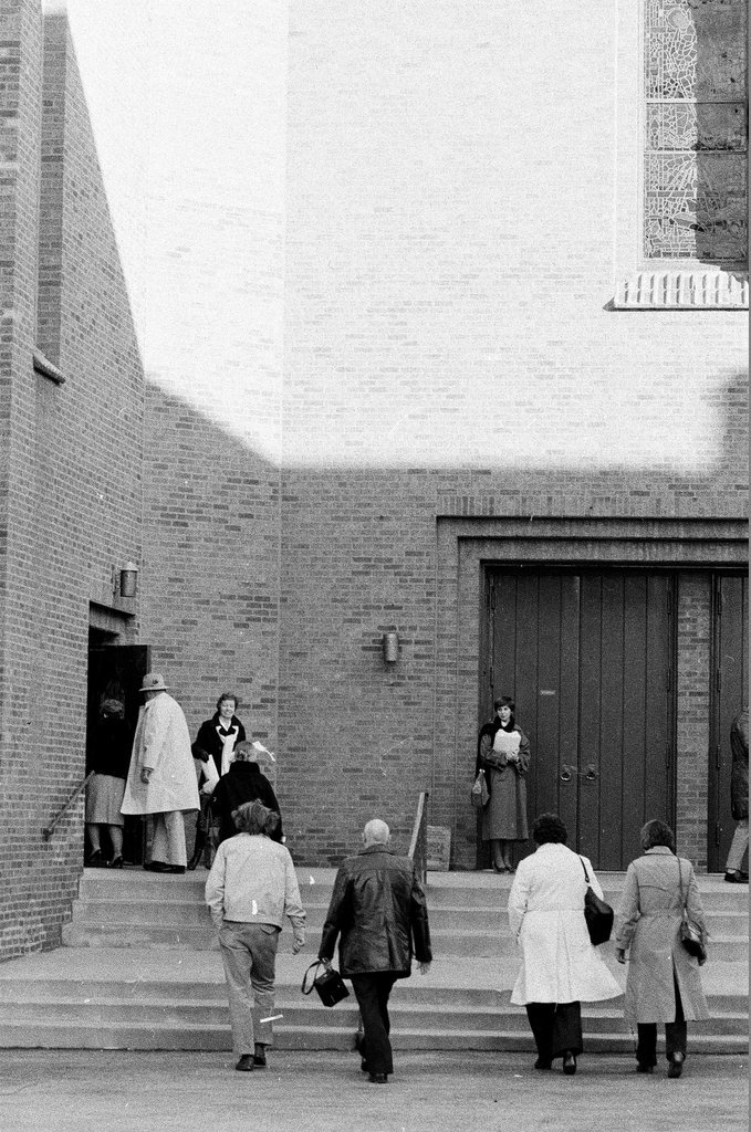 Women protest being banned from priesthood - Chicago Sun-Times