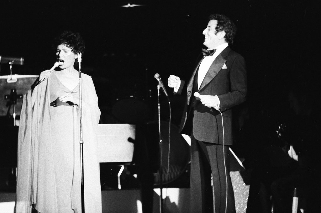 Lena Horne and Tony Bennett perform at Orchestra Hall - Randy B. Leffingwell for Chicago Sun-Times