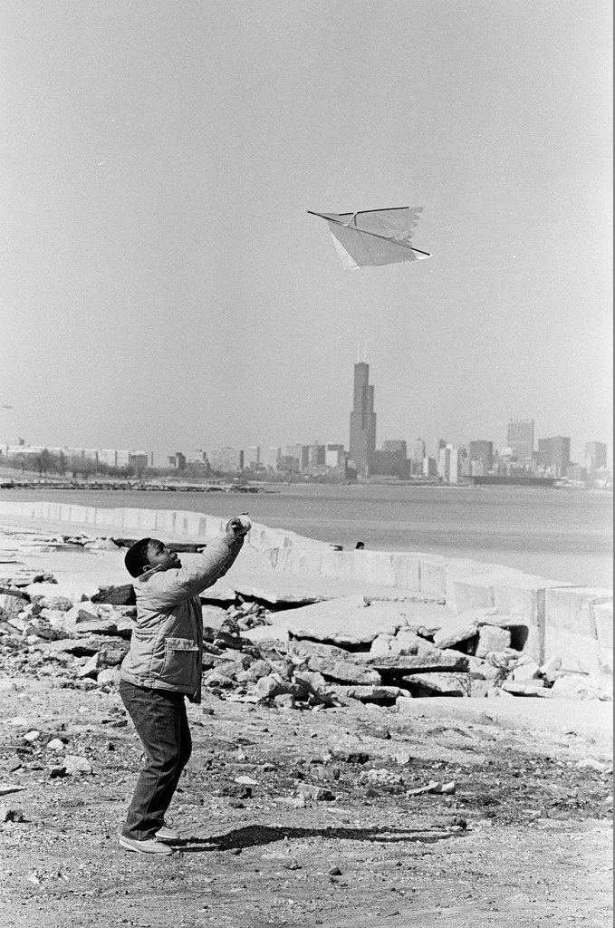 Child flies kite near Lake Michigan - Barry Jarvinen for Chicago Sun-Times