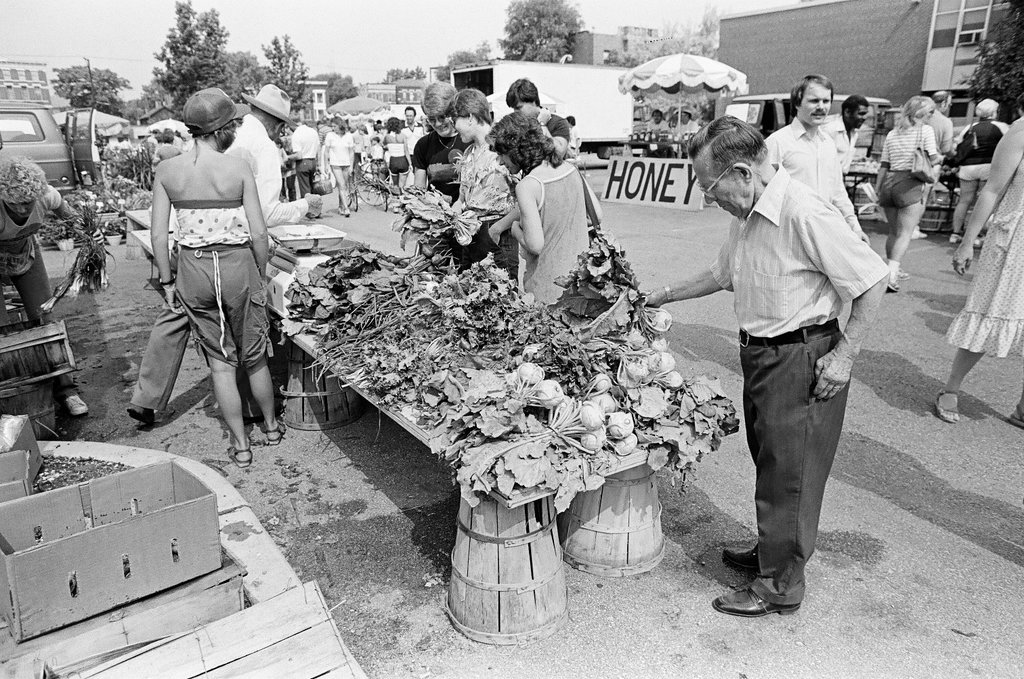 Farmer's Market in Lincoln Park - Richard Derk for Chicago Sun-Times