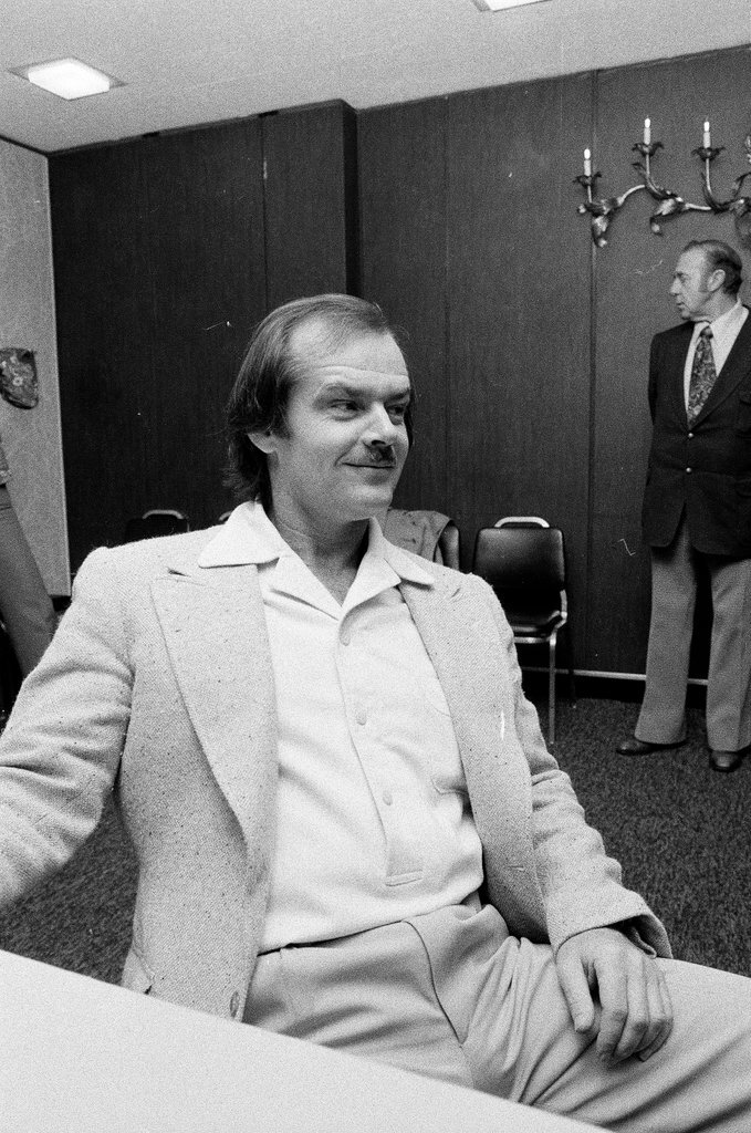 Jack Nicholson at a restaurant - John Tweedle for Chicago Sun-Times