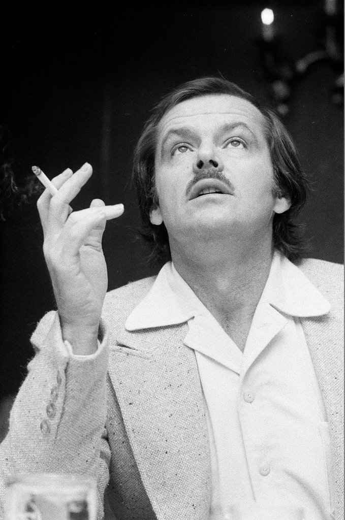 Jack Nicholson in a restaurant - Jerry Tomaselli for Chicago Sun-Times