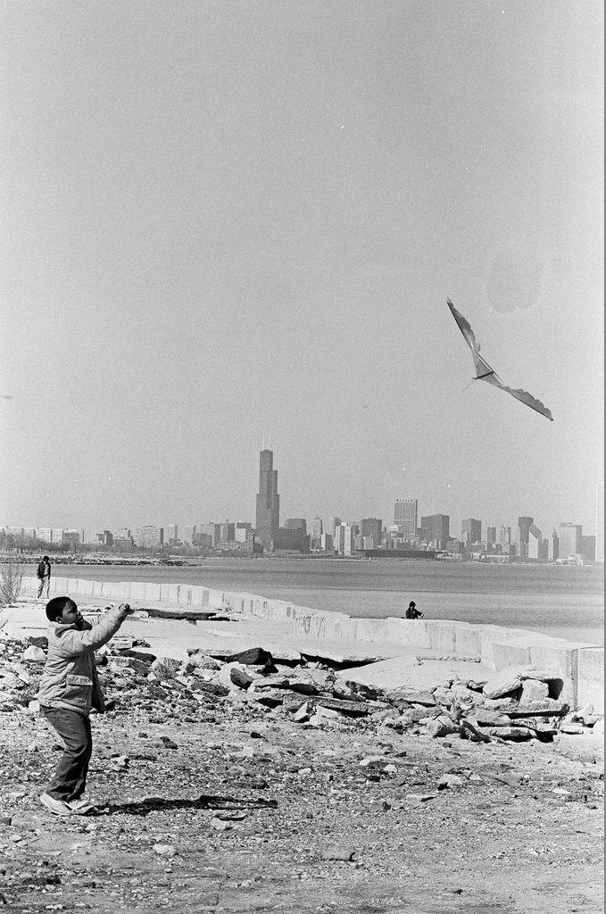 Child flies kite near Lake Michigan - Barry Jarvinen for Chicago Sun-Times