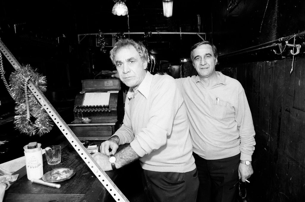 Tiny Tap Tavern closing - Al Podgorski for Chicago Sun-Times