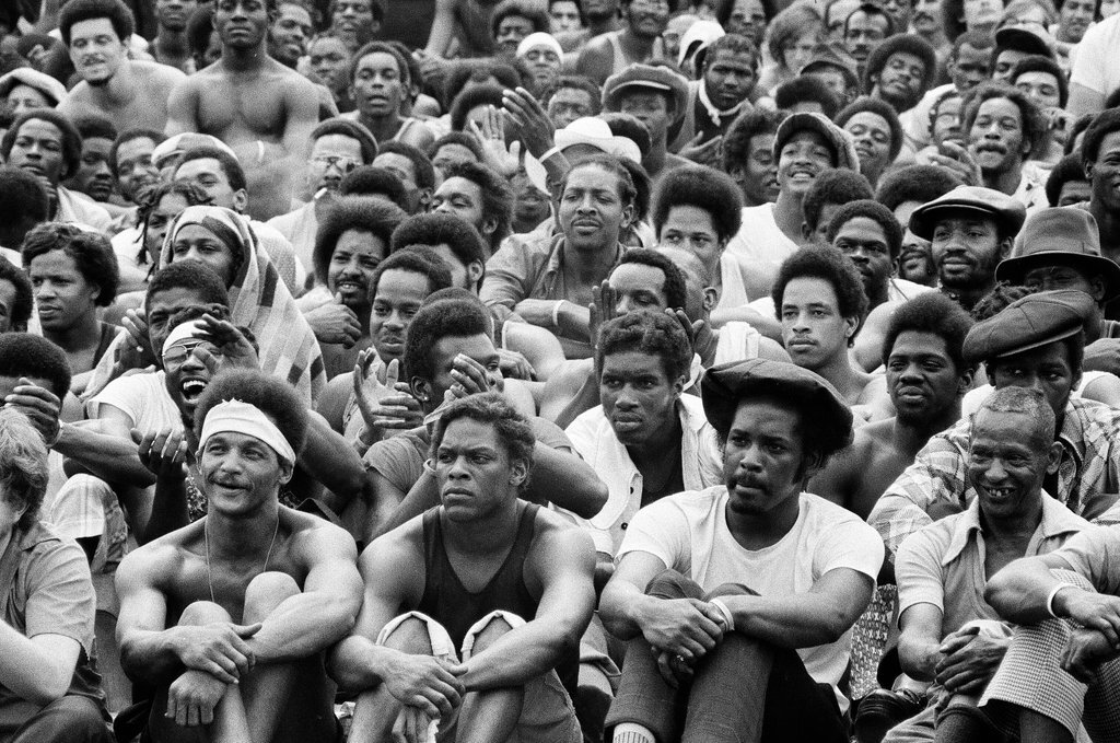 Redd Foxx performs at Cook County Jail - Howard D. Simmons for Chicago Sun-Times