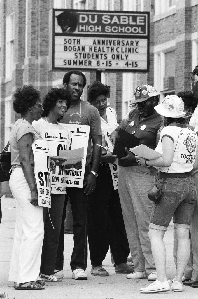 DuSable teachers on strike - Amanda Alcock for Chicago Sun-Times