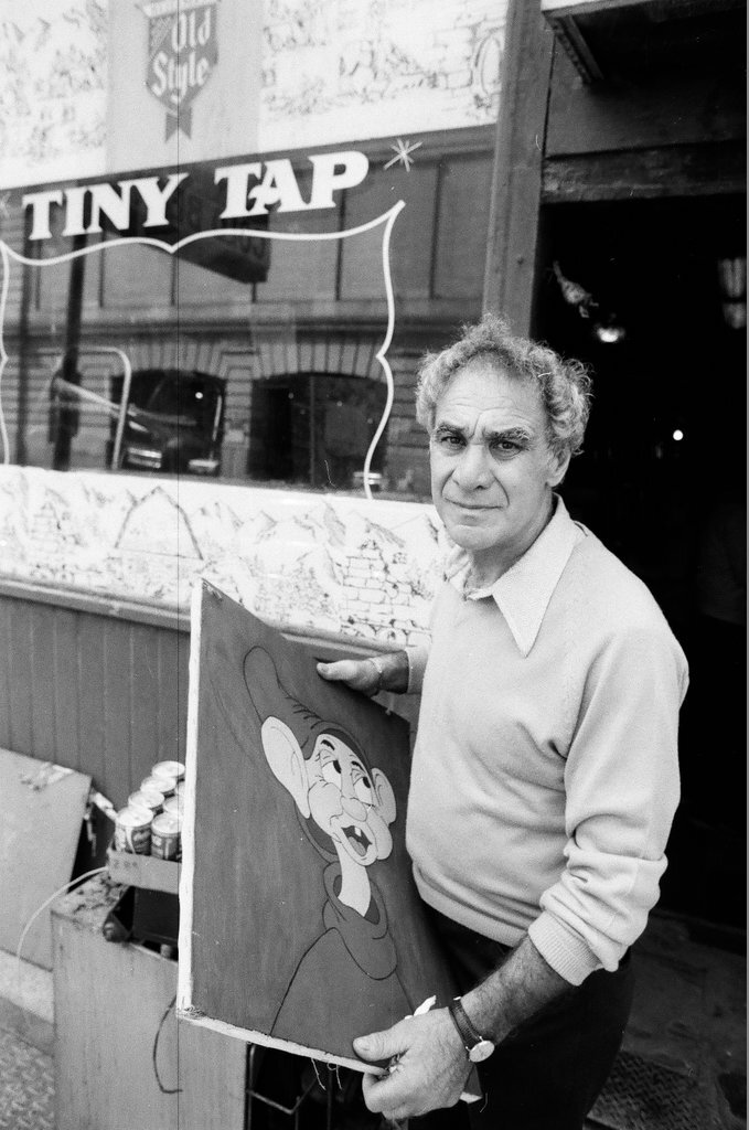 Tiny Tap Tavern closing - Al Podgorski for Chicago Sun-Times