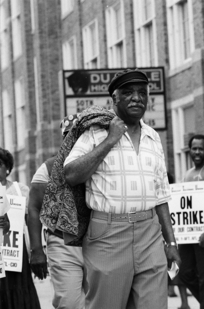 DuSable teachers on strike - Amanda Alcock for Chicago Sun-Times