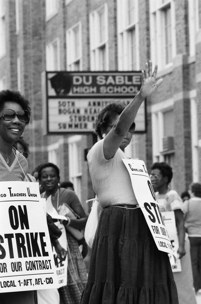 DuSable teachers on strike - Amanda Alcock for Chicago Sun-Times