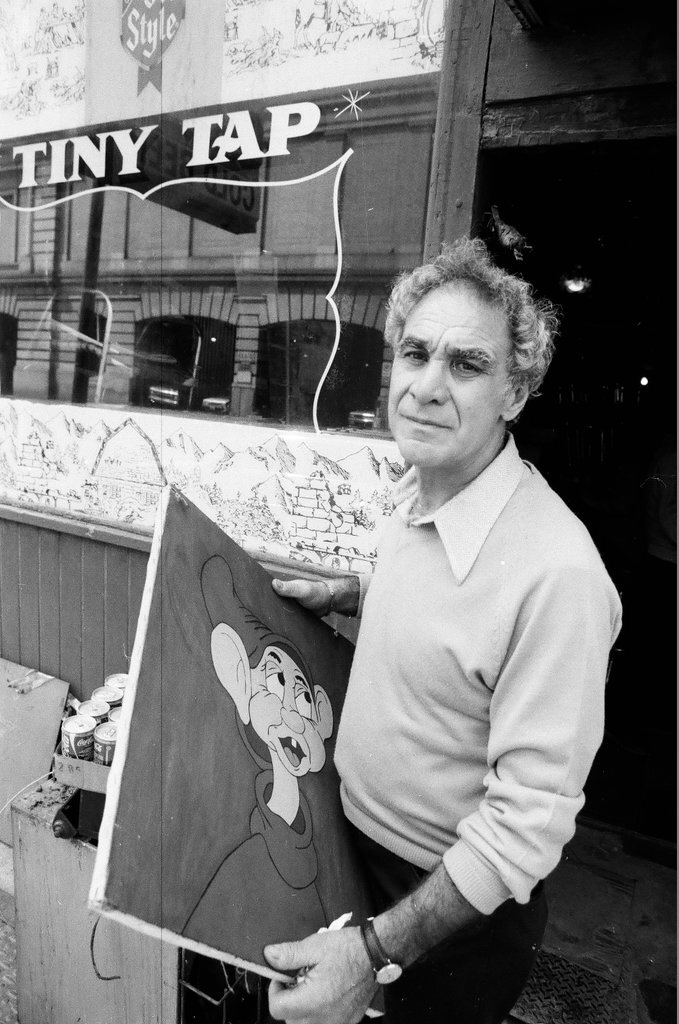 Tiny Tap Tavern closing - Al Podgorski for Chicago Sun-Times