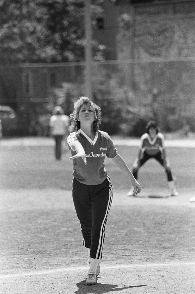 Women play softball in Wrightwood Park - Terry Vitacco for Chicago Sun-Times