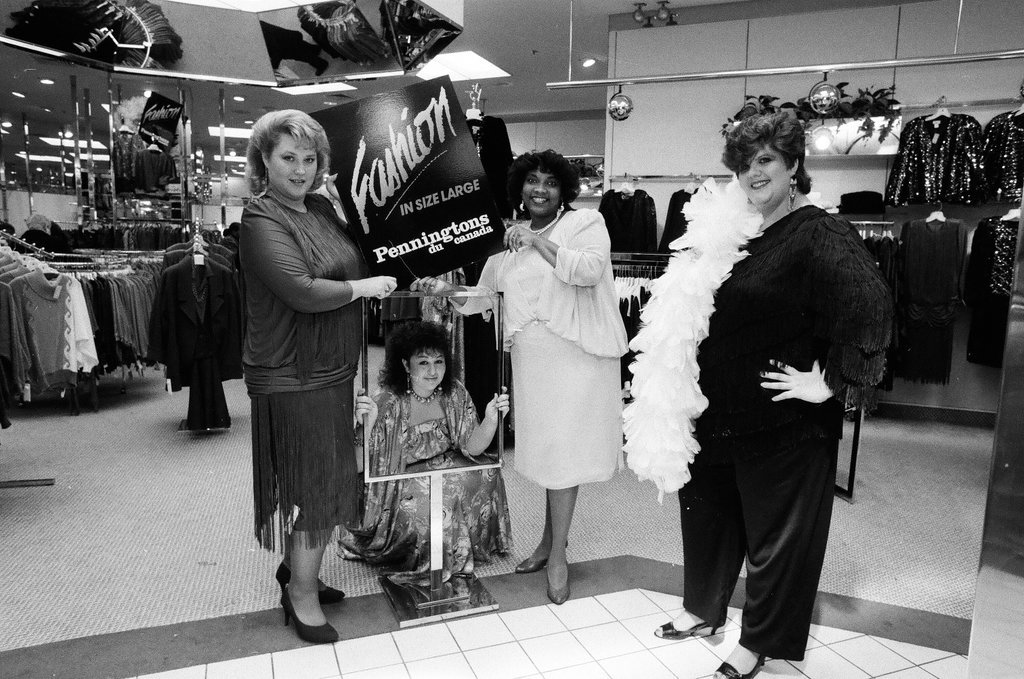 Fashion convention for plus size women promotion - Gene Pesek for Chicago Sun-Times