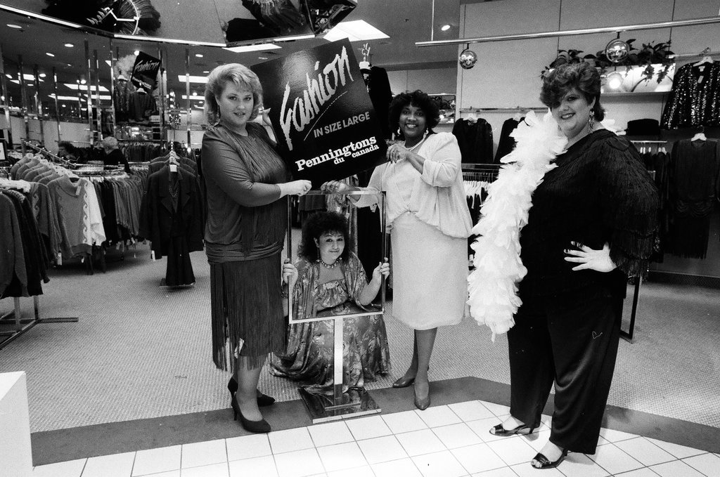 Fashion convention for plus size women promotion - Gene Pesek for Chicago Sun-Times