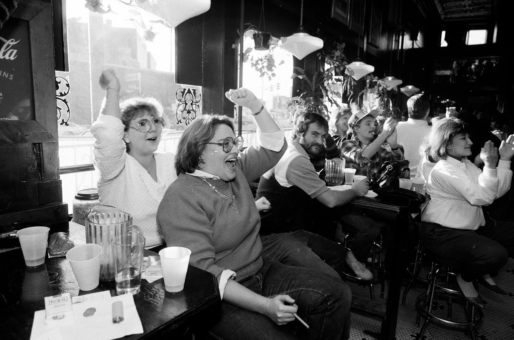 Bears fans watch game at O'Sullivans Bar - Rich Hein for Chicago Sun-Times