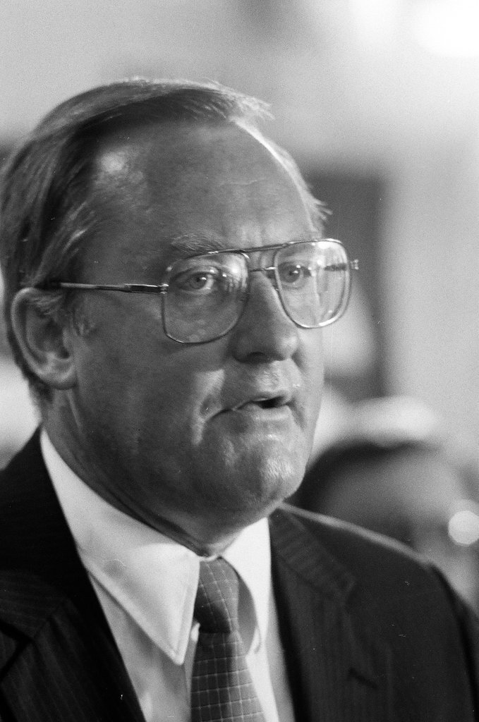 Governor Thompson announces fourth term - Bob (Robert) Black for Chicago Sun-Times
