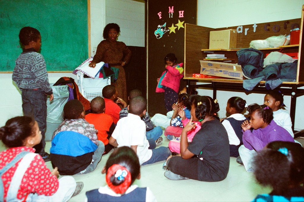 Classmates of Dantrell Davis in counseling session - Al Podgorski for Chicago Sun-Times