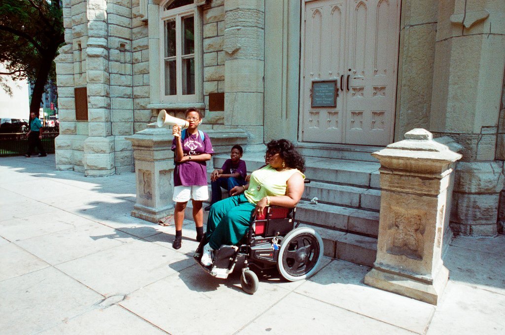 Disability rights activists demonstrate against telethon - Ellen Domke for Chicago Sun-Times