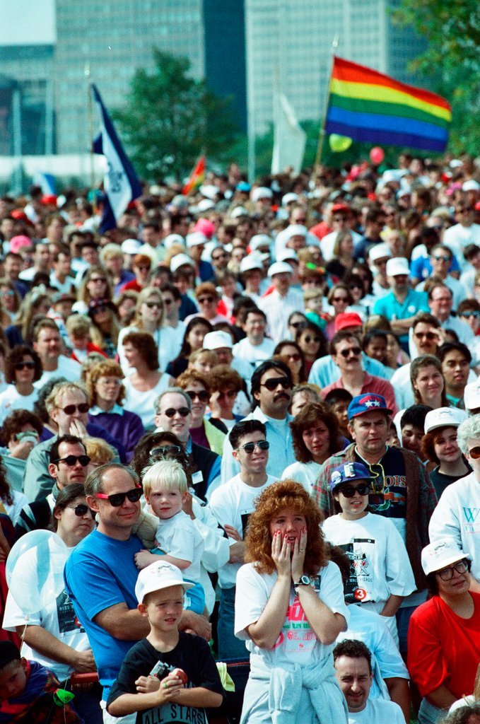 AIDS walk begins at Columbia Yacht Club - Amanda Alcock for Chicago Sun-Times