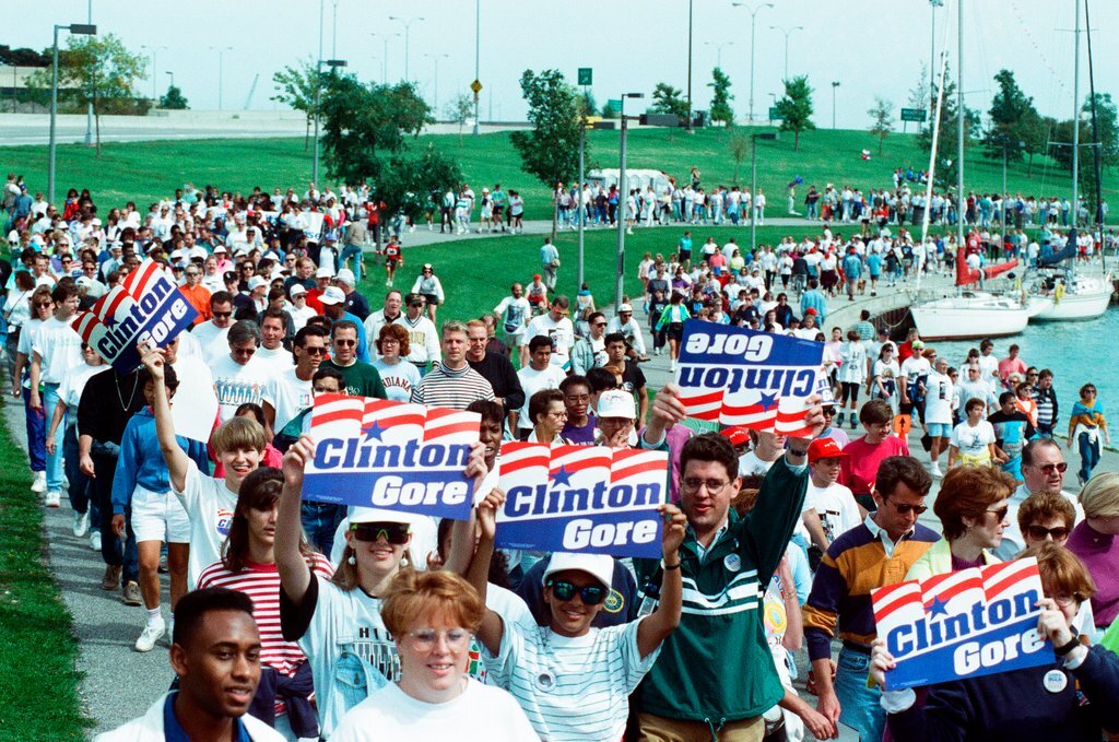 AIDS walk begins at Columbia Yacht Club - Amanda Alcock for Chicago Sun-Times