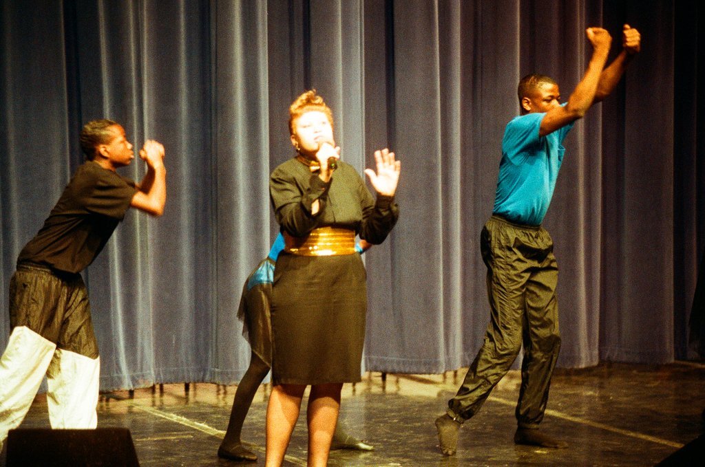 Gospel musical kickoff for Fenger High School sports and arts program - Bob (Robert) Black for Chicago Sun-Times