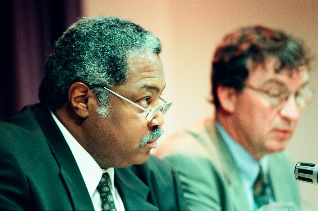 Governor George Ryan testifies at Department of Transportation hearing - Jean Lachat for Chicago Sun-Times