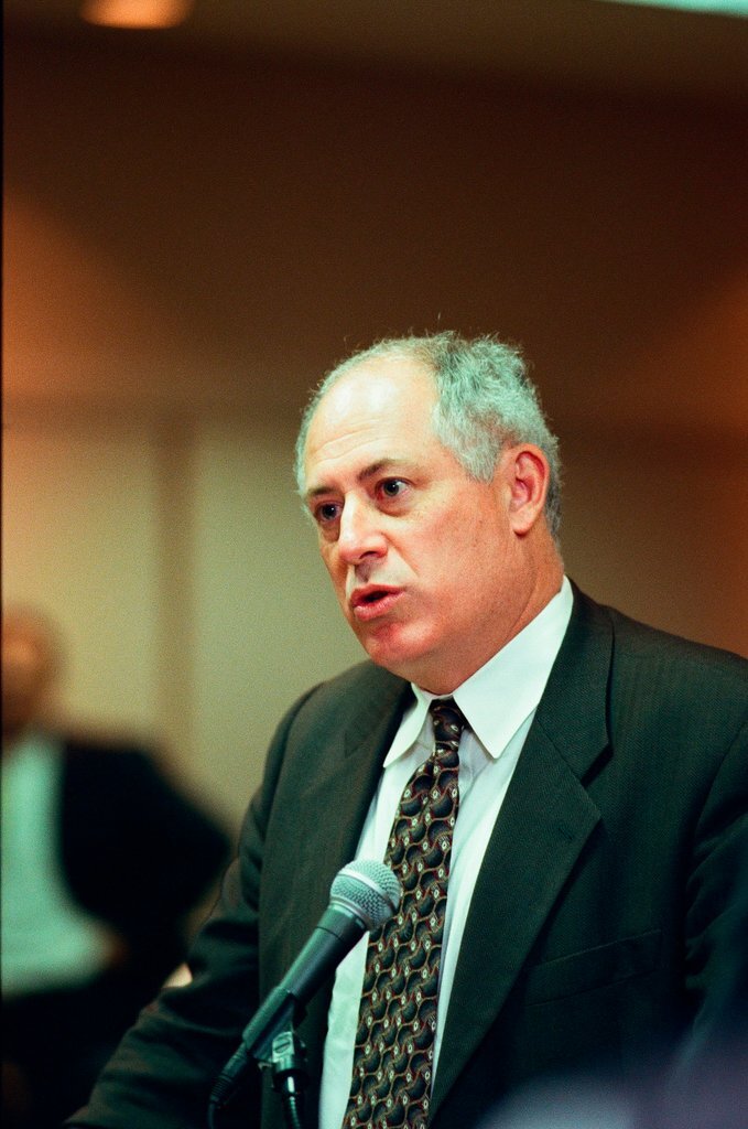 Governor George Ryan testifies at Department of Transportation hearing - Jean Lachat for Chicago Sun-Times