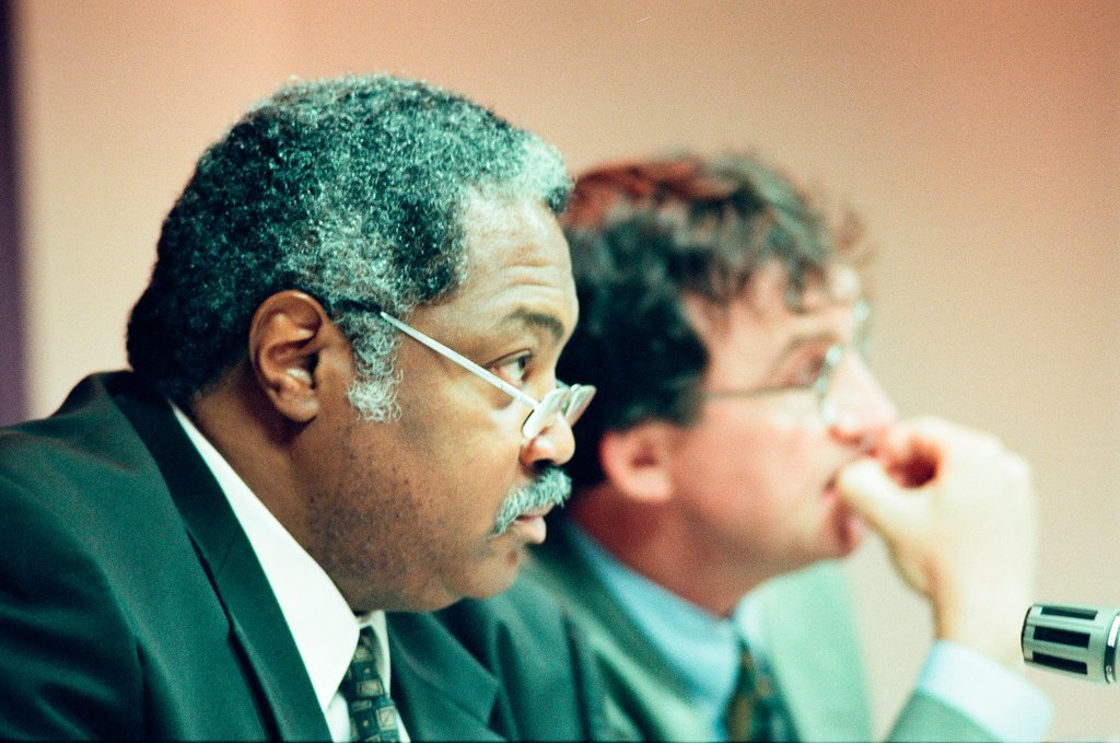Governor George Ryan testifies at Department of Transportation hearing - Jean Lachat for Chicago Sun-Times