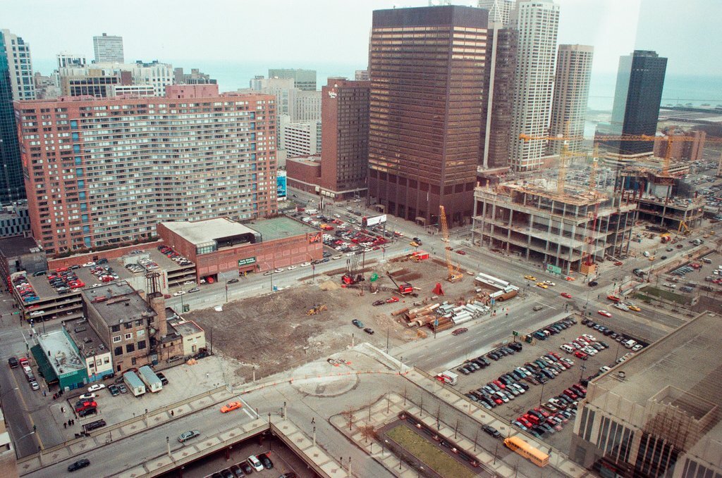 Grand-Pier construction site - John H. White for Chicago Sun-Times