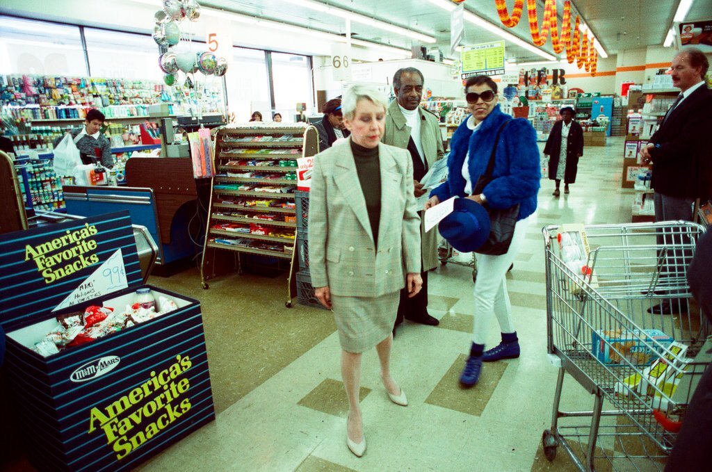 Jane Byrne campaigns at shopping center - Richard A. Chapman for Chicago Sun-Times