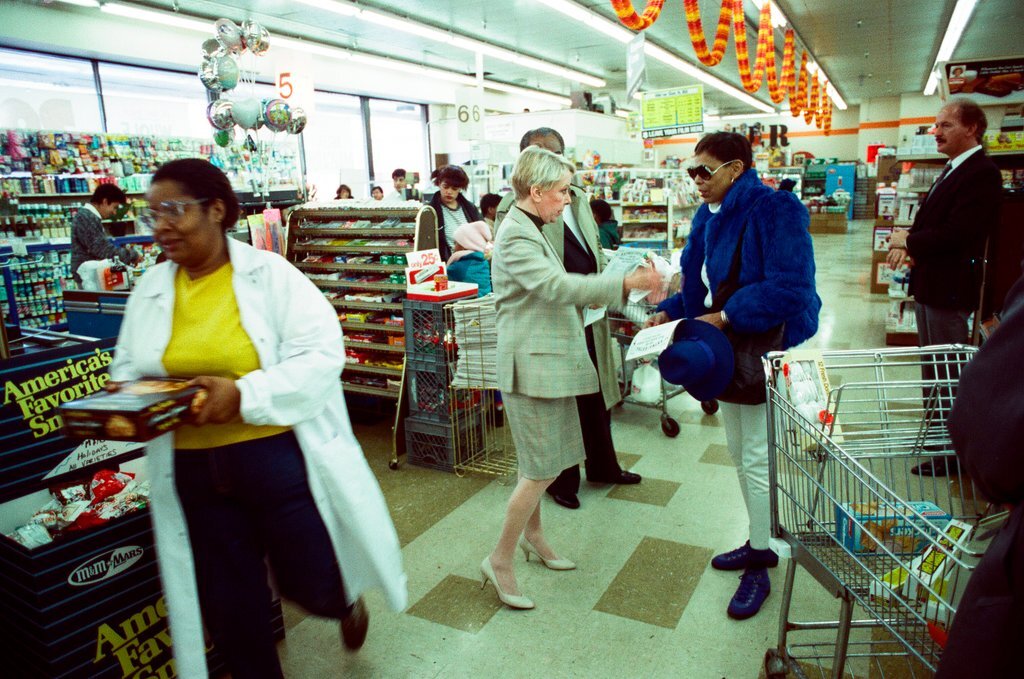 Jane Byrne campaigns at shopping center - Richard A. Chapman for Chicago Sun-Times