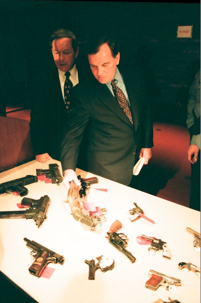 Mayor Daley holds gun seizure press conference - Al Podgorski for Chicago Sun-Times
