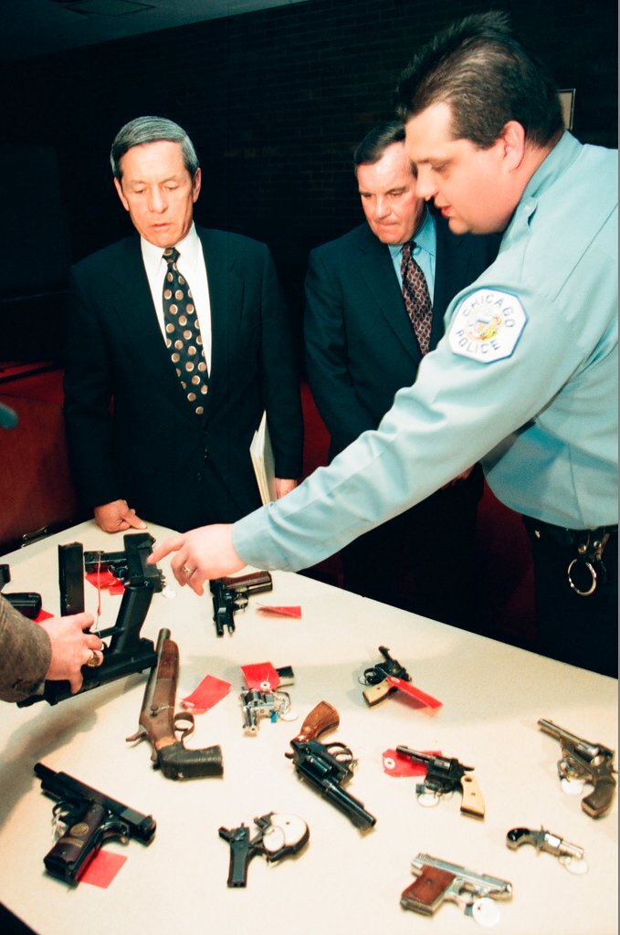 Mayor Daley holds gun seizure press conference - Al Podgorski for Chicago Sun-Times