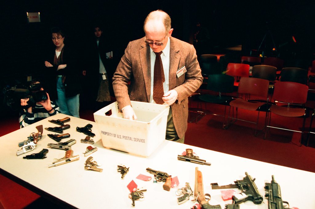 Mayor Daley holds gun seizure press conference - Al Podgorski for Chicago Sun-Times