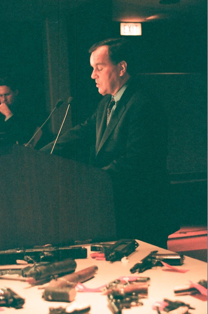 Mayor Daley holds gun seizure press conference - Al Podgorski for Chicago Sun-Times