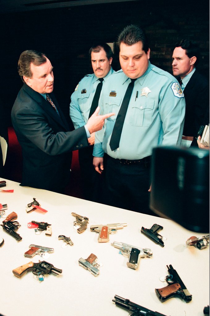 Mayor Daley holds gun seizure press conference - Al Podgorski for Chicago Sun-Times