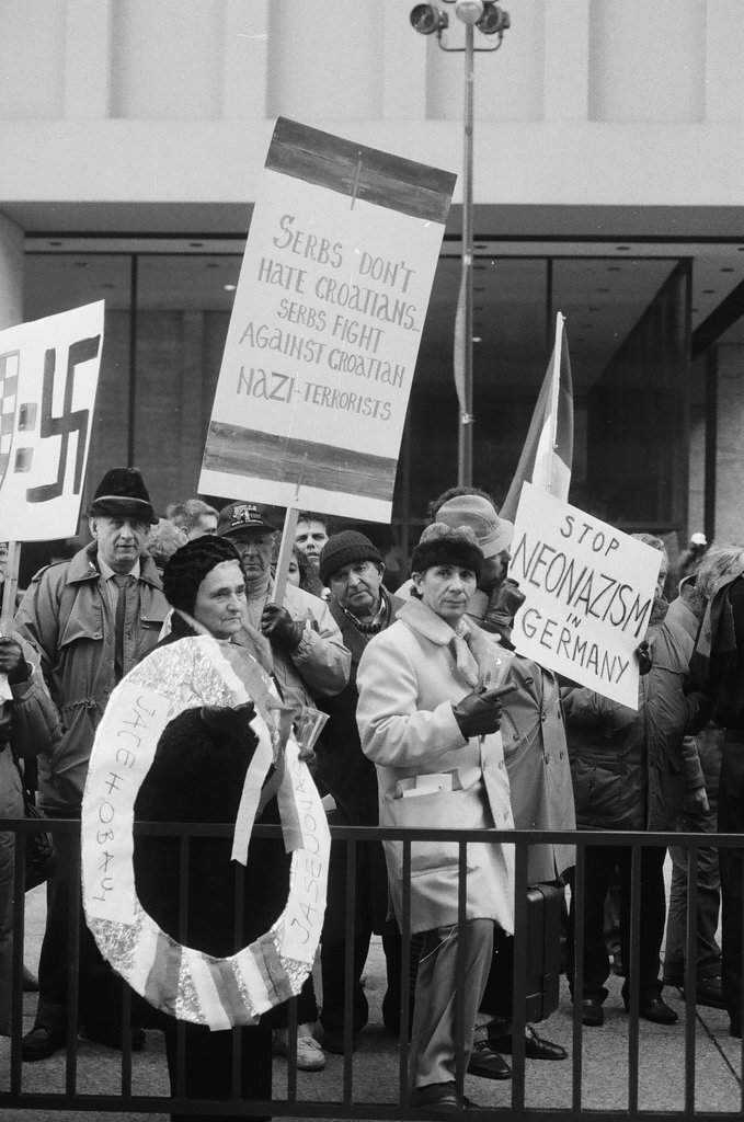 Serbian rally at Daley Plaza - Chicago Sun-Times