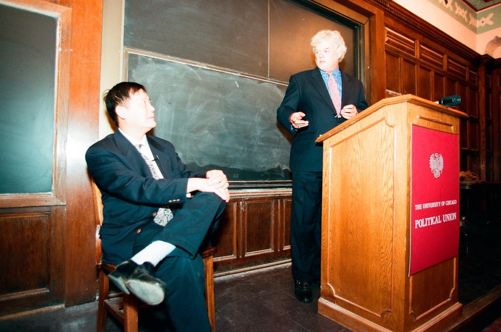 Wei Jingsheng speaks at University of Chicago - Richard A. Chapman for Chicago Sun-Times