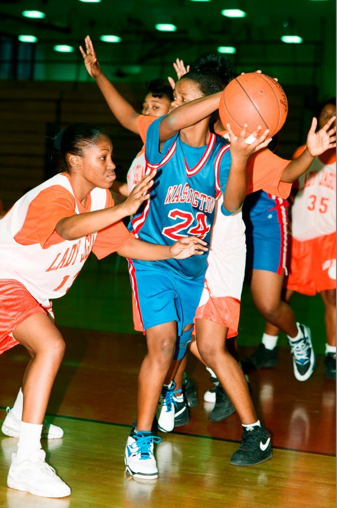 Washington vs. Julian girls basketball - Banot for Chicago Sun-Times