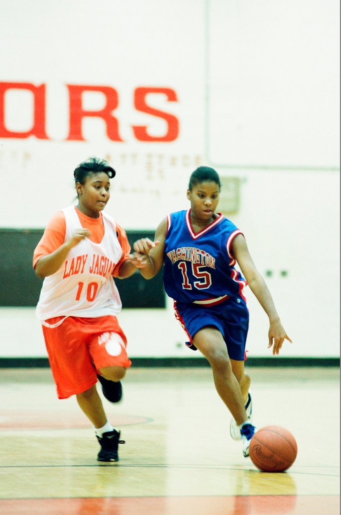 Washington vs. Julian girls basketball - Banot for Chicago Sun-Times