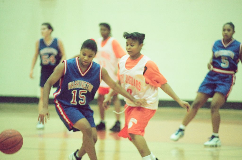 Washington vs. Julian girls basketball - Banot for Chicago Sun-Times