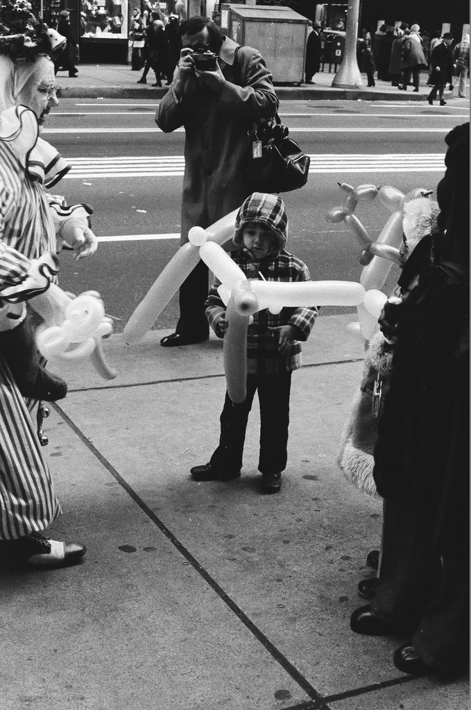 Hank the Christmas Clown - Chicago Sun-Times