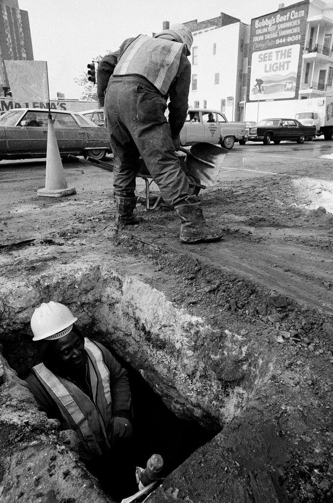 City workers in winter weather - Chicago Sun-Times