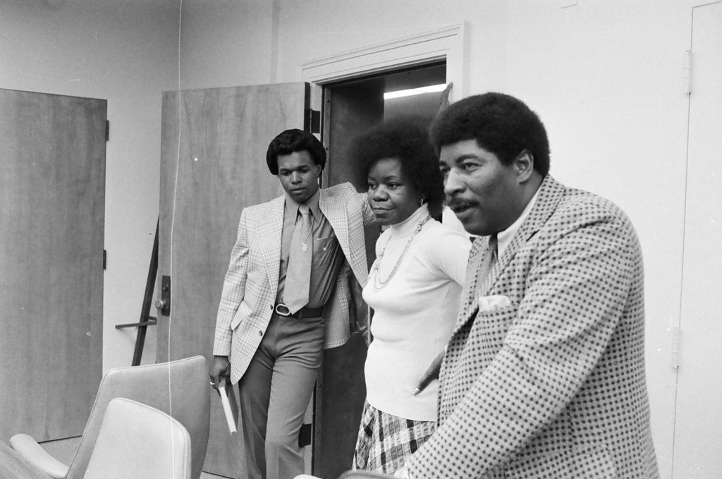 Gale Sayers with Roscoe King and Geraldine de Haas - Chuck (Charles) Kirman for Chicago Sun-Times