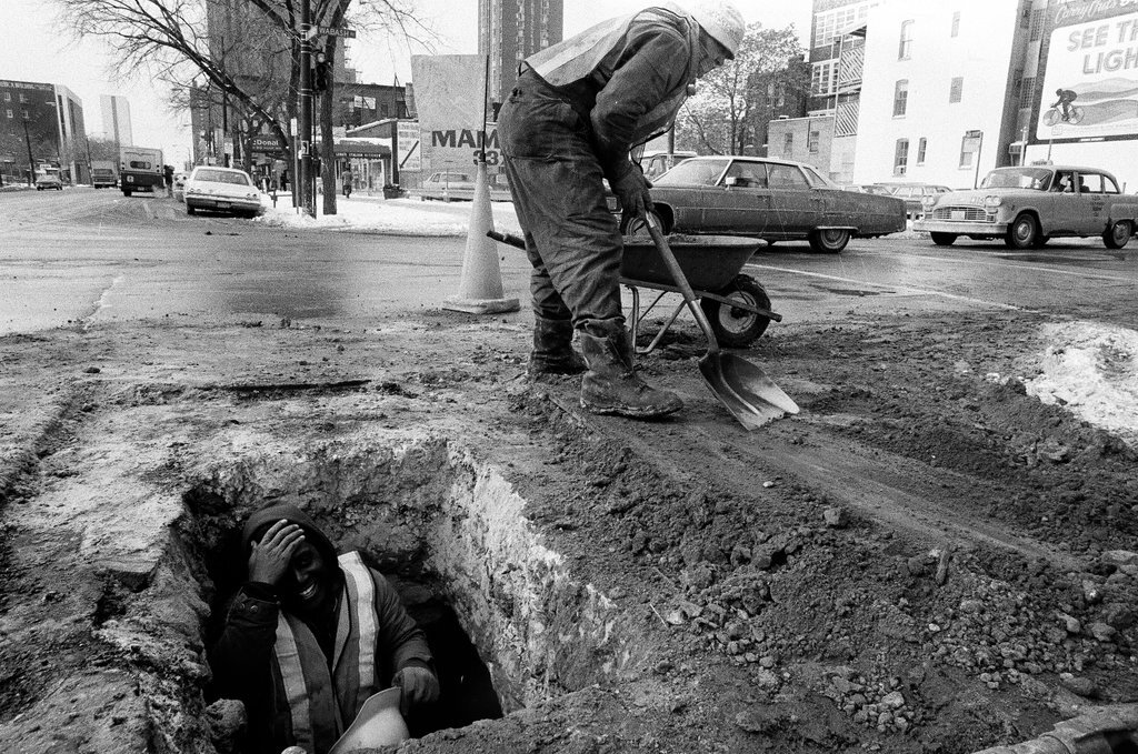 City workers in winter weather - Chicago Sun-Times