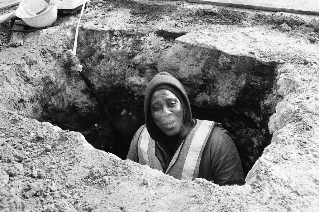 City workers in winter weather - Chicago Sun-Times
