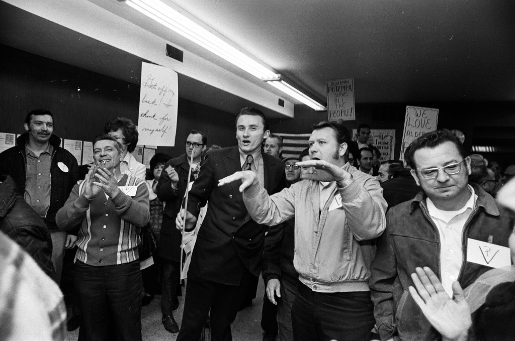 Proposed Crosstown Highway protest - Chicago Sun-Times