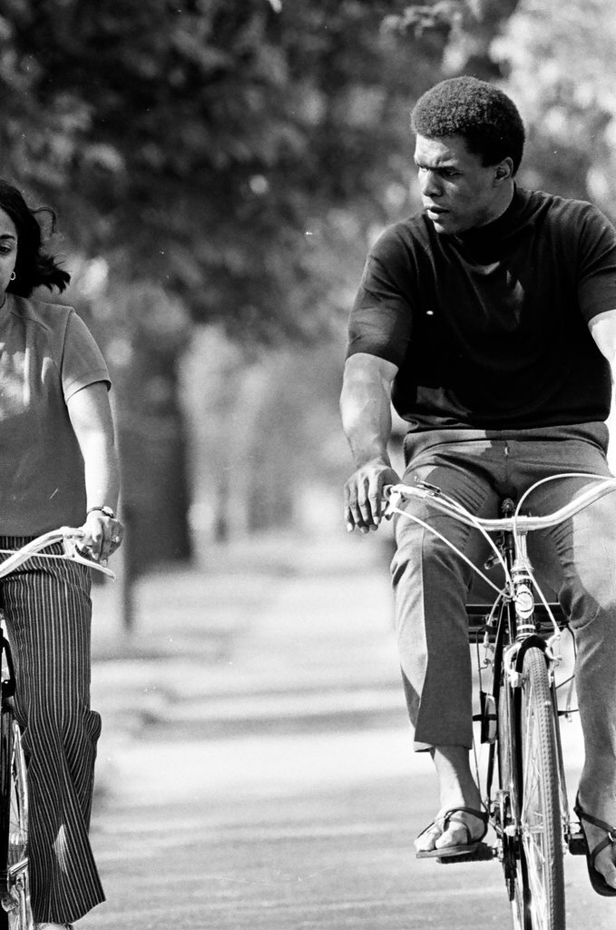 Gale and Linda Sayers ride bikes to fundraise for St. Elizabeth's Center - John H. White for Chicago Sun-Times