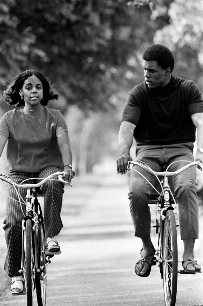 Gale and Linda Sayers ride bikes to fundraise for St. Elizabeth's Center - John H. White for Chicago Sun-Times